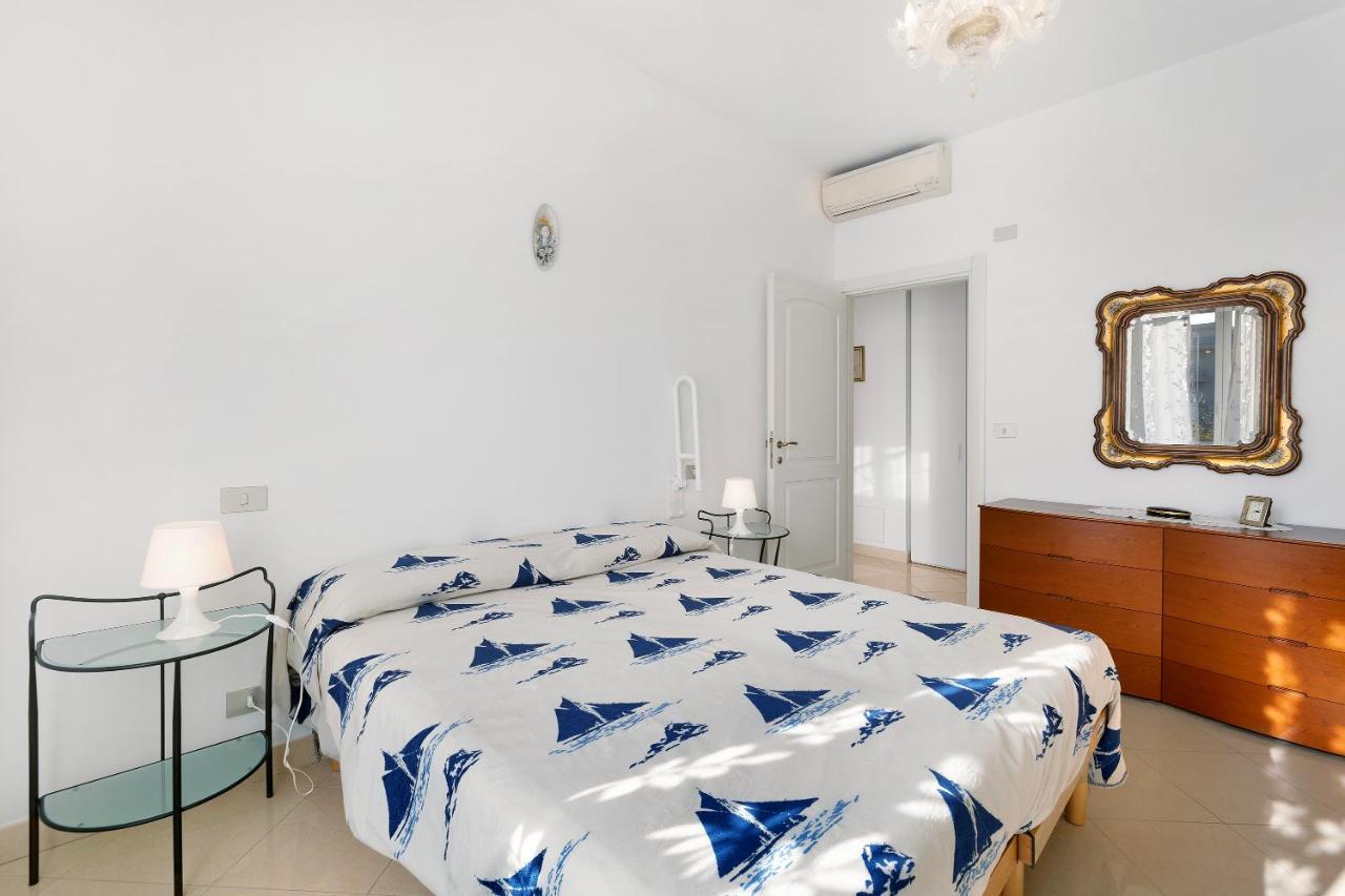 Attico Cielo E Mare Apartamento Spotorno Exterior foto